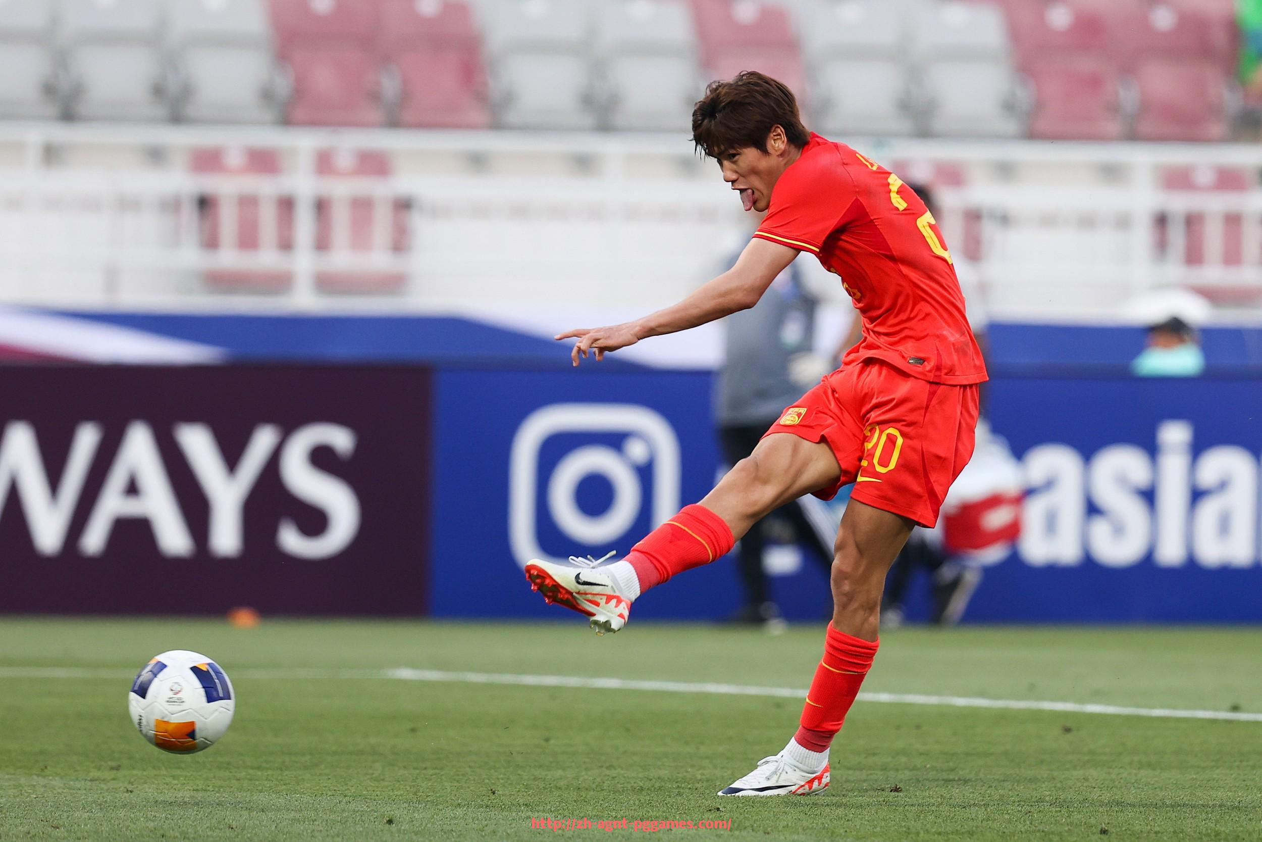 pg电子在线下载-世俱杯比赛精彩瞬间回顾及关键技术动作分析